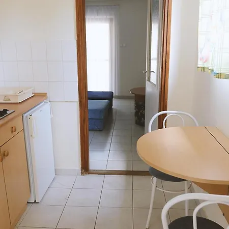 Szegedi Partfuerdo Es Кемпинг Сегед