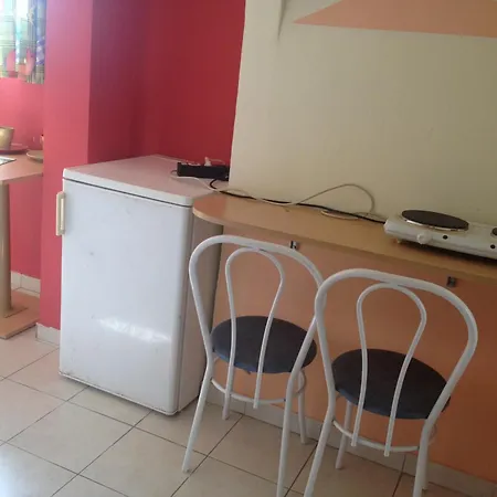 Szegedi Partfuerdo Es Кемпинг *