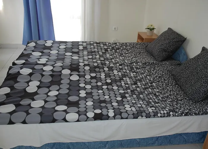 Camping Szegedi Partfuerdo Es *