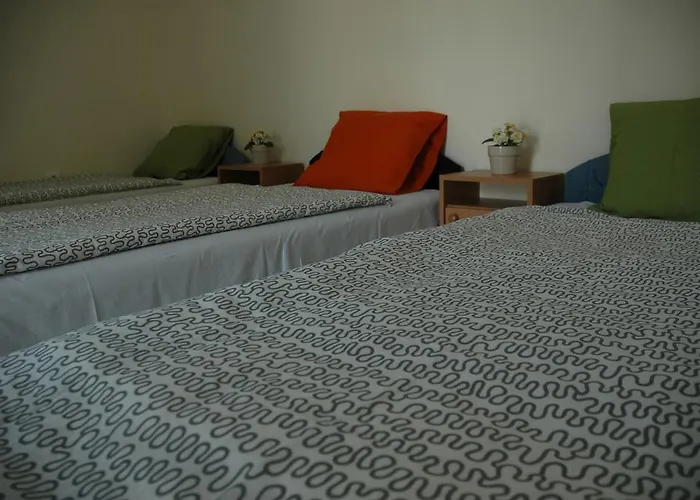 Szegedi Partfuerdo Es Camping *