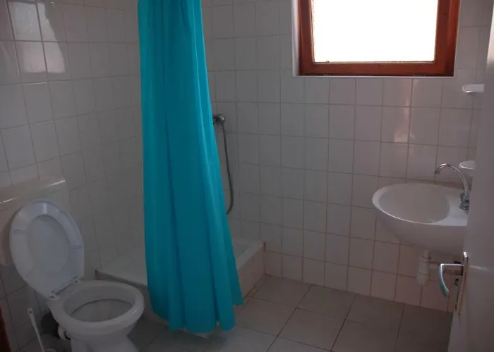 Szegedi Partfuerdo Es Camping *