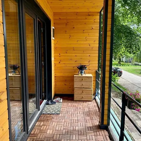 Szegedi Partfuerdo Es Campsite