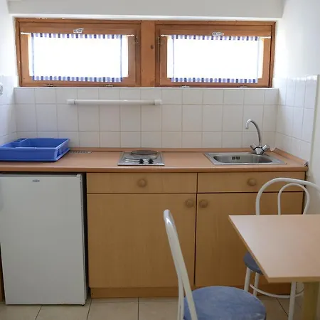 Szegedi Partfuerdo Es Campsite Szeged