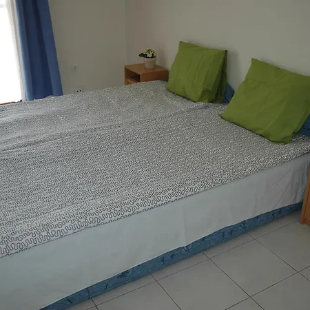 Szegedi Partfuerdo Es キャンプ場