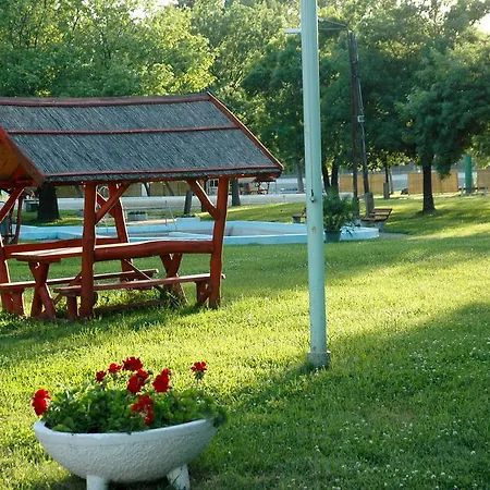 Campsite Szegedi Partfuerdo Es
