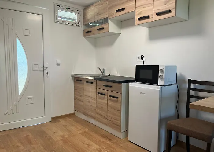 Campingplads Szegedi Partfuerdo Es Szeged
