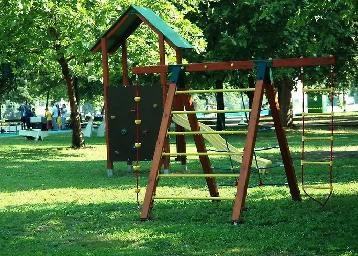 Campingplads Szegedi Partfuerdo Es Szeged